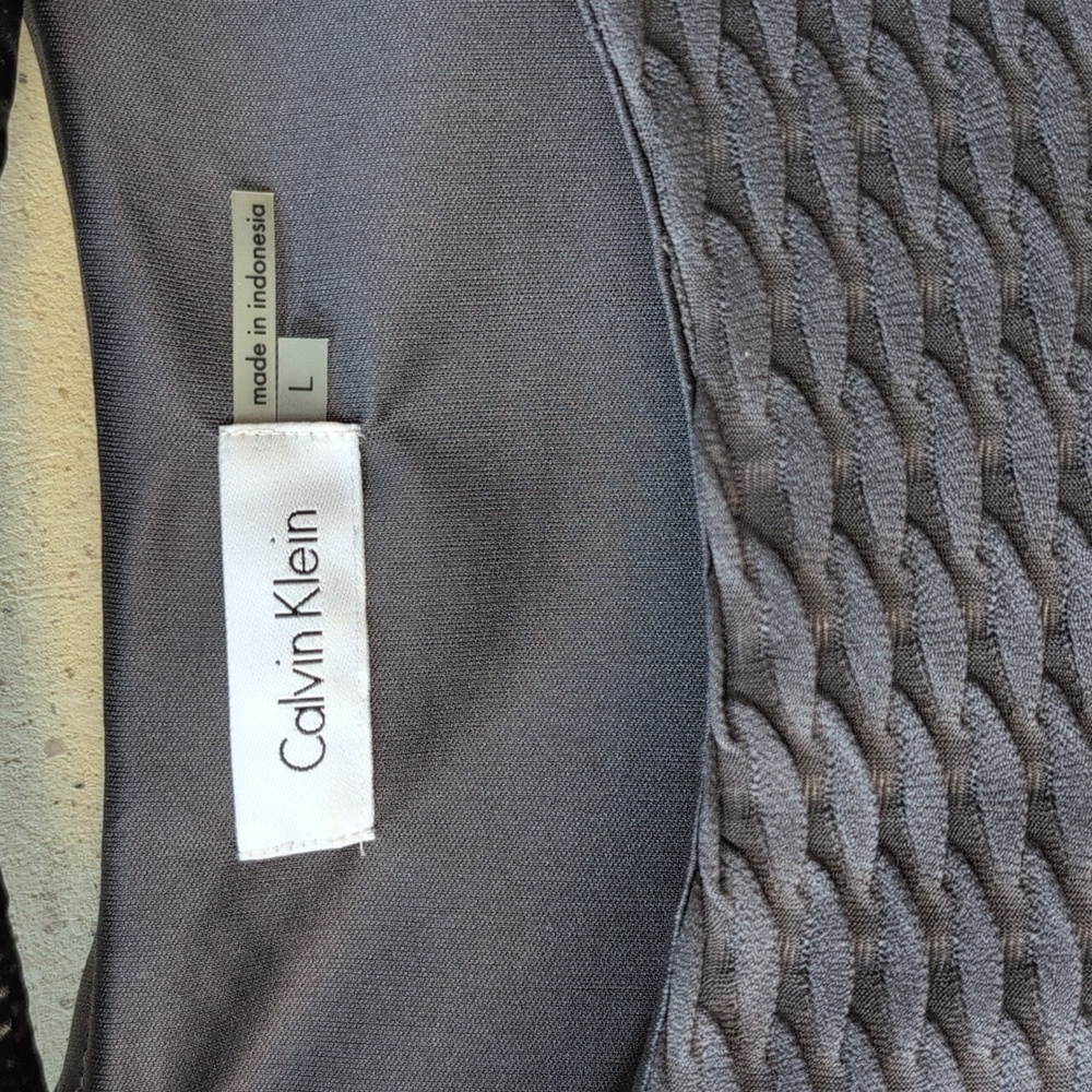 Calvin Klein Women's Gray Textured Top - Picture 2 of 4